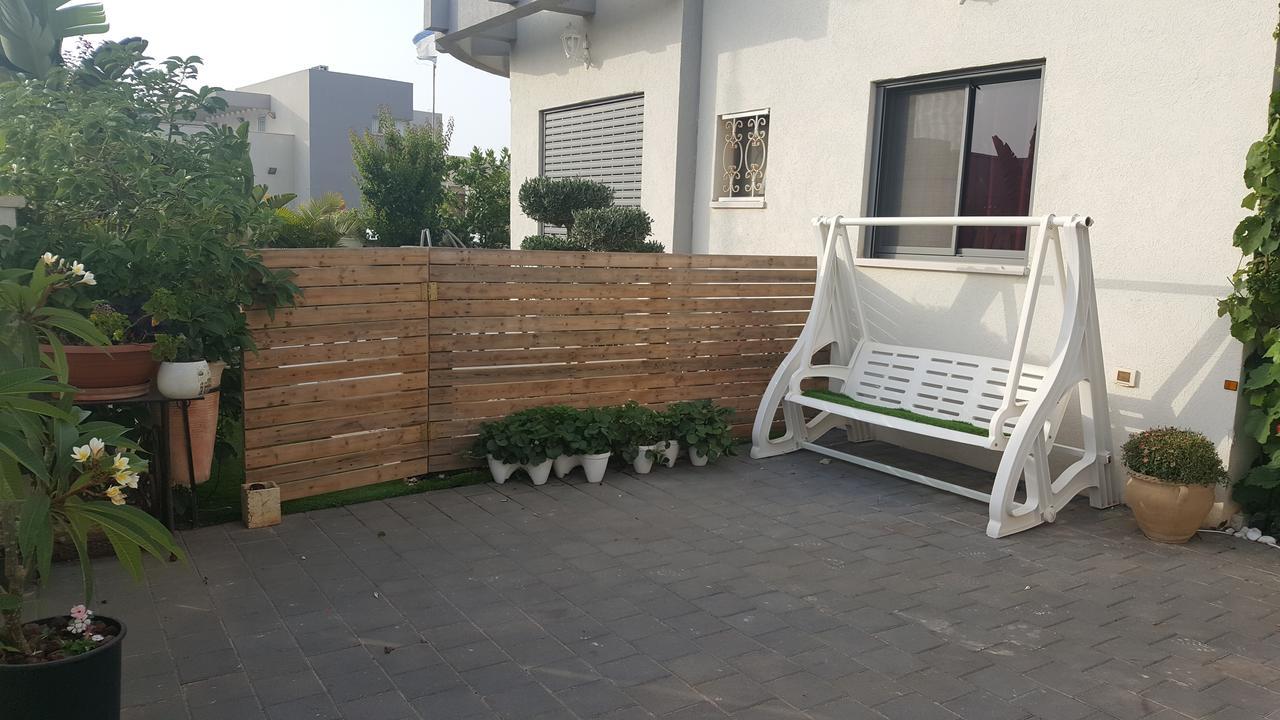 Regina'S Place Or Akiva Exteriör bild