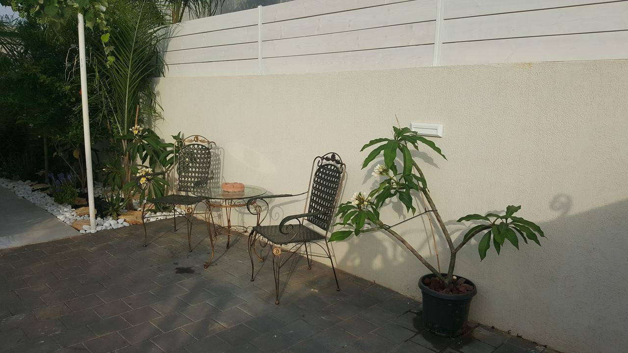 Regina'S Place Or Akiva Exteriör bild